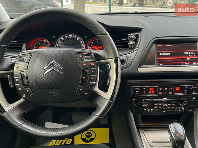 Серый Ситроен С5, объемом двигателя 1.56 л и пробегом 234 тыс. км за 7400 $, фото 9 на Automoto.ua