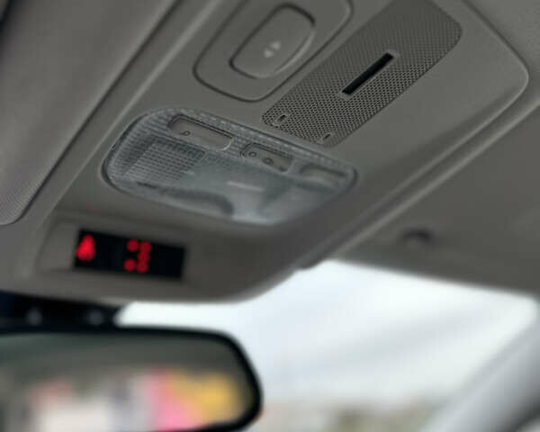 Сірий Сітроен С5, об'ємом двигуна 1.6 л та пробігом 184 тис. км за 7500 $, фото 15 на Automoto.ua