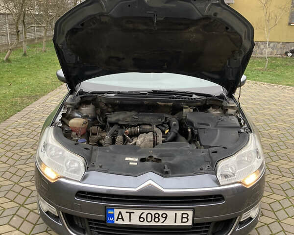 Сірий Сітроен С5, об'ємом двигуна 1.6 л та пробігом 279 тис. км за 7000 $, фото 28 на Automoto.ua