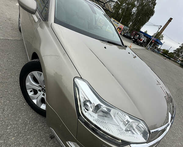 Сірий Сітроен С5, об'ємом двигуна 1.6 л та пробігом 184 тис. км за 7500 $, фото 27 на Automoto.ua