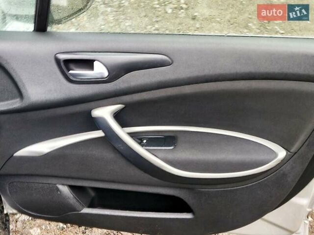 Сірий Сітроен С5, об'ємом двигуна 2 л та пробігом 246 тис. км за 8300 $, фото 13 на Automoto.ua