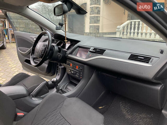 Сірий Сітроен С5, об'ємом двигуна 1.6 л та пробігом 279 тис. км за 7000 $, фото 15 на Automoto.ua