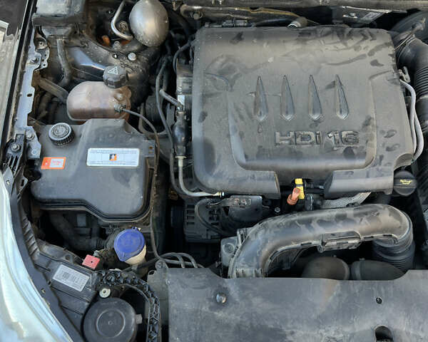 Ситроен С5 2012 в Ивано-Франковске на Automoto.ua Серый Ситроен С5, объемом двигателя 2.2 л и пробегом 222 тыс. км за 11500 $, фото 45 на Automoto.ua