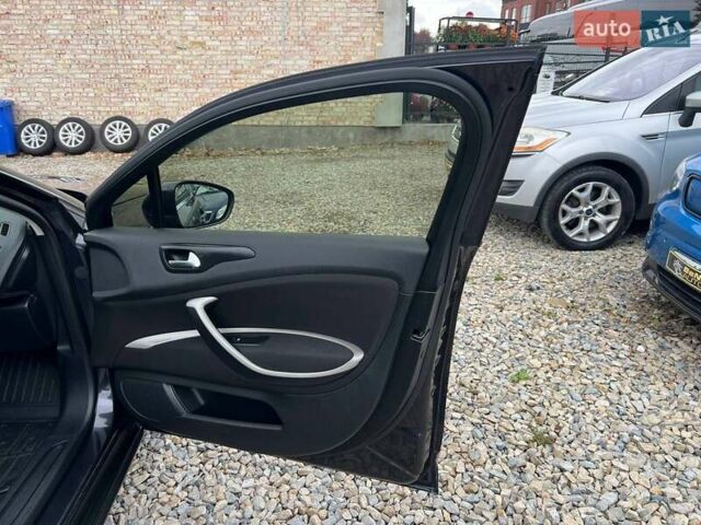 Серый Ситроен С5, объемом двигателя 1.6 л и пробегом 230 тыс. км за 7299 $, фото 11 на Automoto.ua