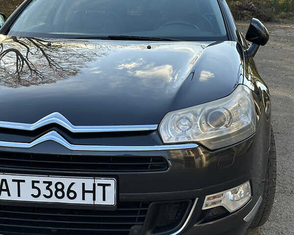 Ситроен С5 2012 в Ивано-Франковске на Automoto.ua Серый Ситроен С5, объемом двигателя 2.2 л и пробегом 222 тыс. км за 11500 $, фото 11 на Automoto.ua