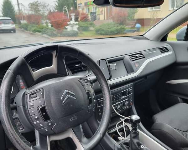 Серый Ситроен С5, объемом двигателя 2 л и пробегом 273 тыс. км за 4800 $, фото 8 на Automoto.ua