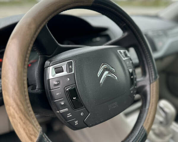 Сірий Сітроен С5, об'ємом двигуна 1.6 л та пробігом 184 тис. км за 9000 $, фото 21 на Automoto.ua