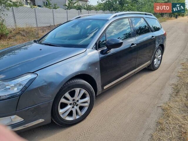 Серый Ситроен С5, объемом двигателя 2 л и пробегом 265 тыс. км за 4800 $, фото 4 на Automoto.ua