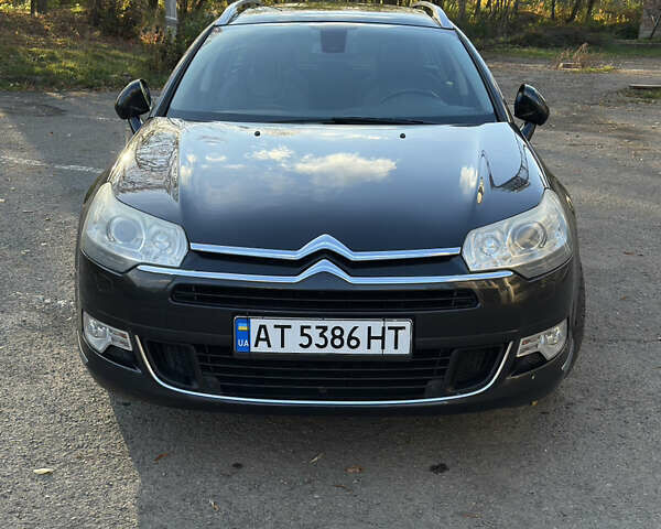 Ситроен С5 2012 в Ивано-Франковске на Automoto.ua Серый Ситроен С5, объемом двигателя 2.2 л и пробегом 222 тыс. км за 11500 $, фото 12 на Automoto.ua