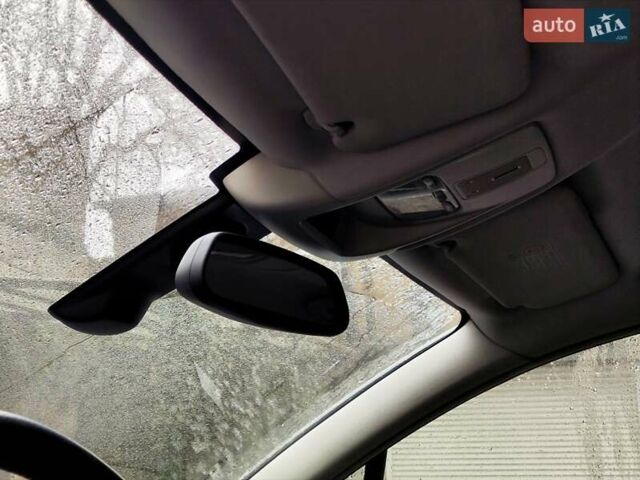 Сірий Сітроен С5, об'ємом двигуна 2 л та пробігом 246 тис. км за 8300 $, фото 30 на Automoto.ua