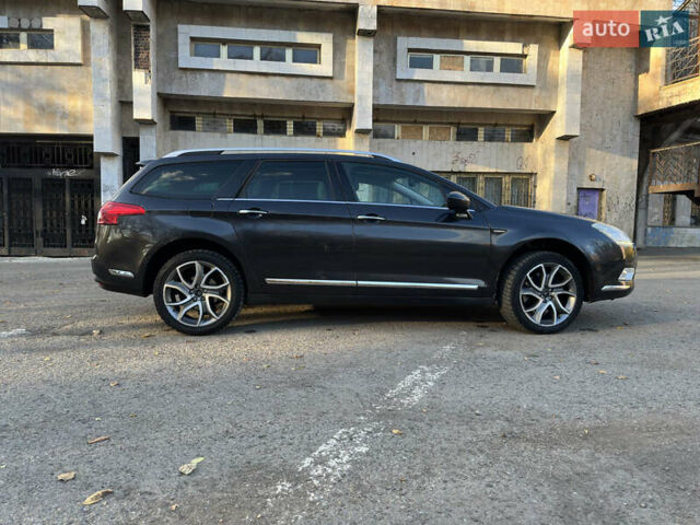 Ситроен С5 2012 в Ивано-Франковске на Automoto.ua Серый Ситроен С5, объемом двигателя 2.2 л и пробегом 222 тыс. км за 11500 $, фото 55 на Automoto.ua