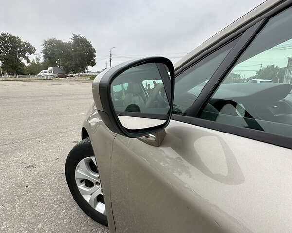 Сірий Сітроен С5, об'ємом двигуна 1.6 л та пробігом 184 тис. км за 7500 $, фото 32 на Automoto.ua