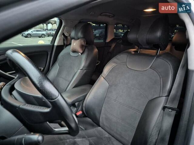 Сірий Сітроен С5, об'ємом двигуна 2 л та пробігом 258 тис. км за 8500 $, фото 14 на Automoto.ua