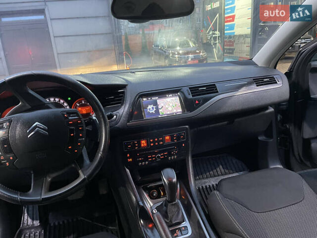 Сірий Сітроен С5, об'ємом двигуна 1.56 л та пробігом 247 тис. км за 7400 $, фото 19 на Automoto.ua