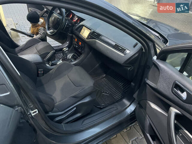 Сірий Сітроен С5, об'ємом двигуна 1.56 л та пробігом 247 тис. км за 7400 $, фото 21 на Automoto.ua