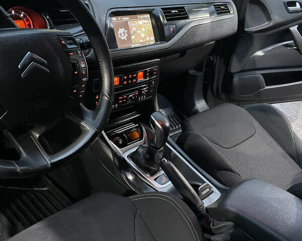 Сірий Сітроен С5, об'ємом двигуна 1.56 л та пробігом 247 тис. км за 7400 $, фото 18 на Automoto.ua