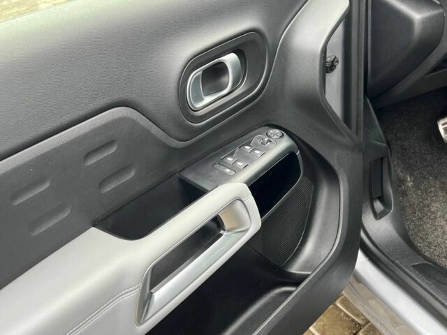 Сірий Сітроен С5, об'ємом двигуна 1.6 л та пробігом 83 тис. км за 23900 $, фото 14 на Automoto.ua