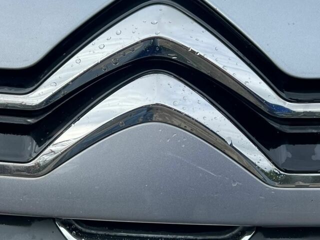 Сірий Сітроен С5, об'ємом двигуна 1.6 л та пробігом 83 тис. км за 23900 $, фото 8 на Automoto.ua