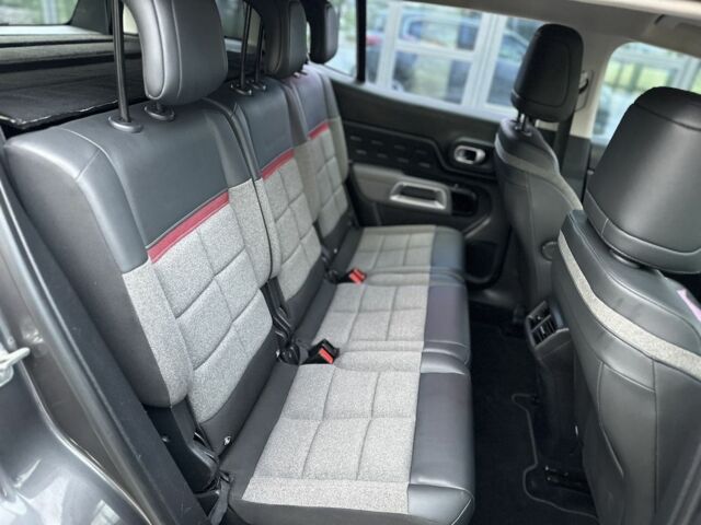 Серый Ситроен С5, объемом двигателя 1.5 л и пробегом 175 тыс. км за 19500 $, фото 17 на Automoto.ua