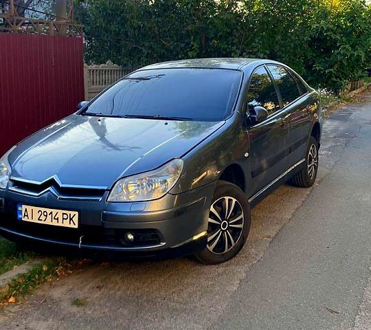 Серый Ситроен С5, объемом двигателя 1.6 л и пробегом 248 тыс. км за 2500 $, фото 1 на Automoto.ua