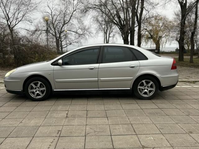 Серый Ситроен С5, объемом двигателя 2 л и пробегом 214 тыс. км за 3500 $, фото 6 на Automoto.ua