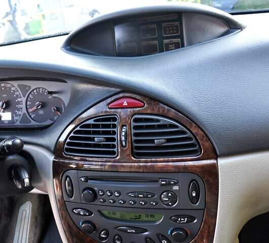 Синій Сітроен С5, об'ємом двигуна 2.18 л та пробігом 250 тис. км за 3700 $, фото 36 на Automoto.ua