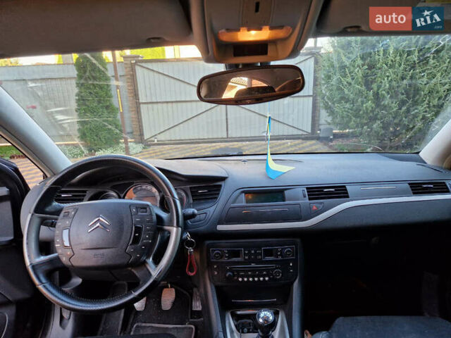Синій Сітроен С5, об'ємом двигуна 2 л та пробігом 249 тис. км за 6300 $, фото 5 на Automoto.ua