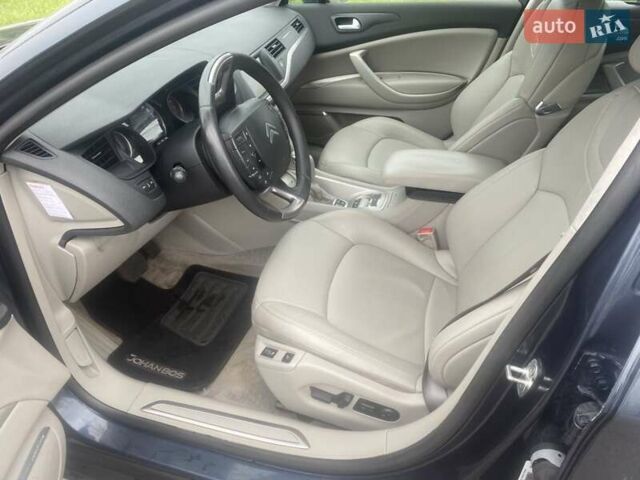 Синий Ситроен С5, объемом двигателя 1.6 л и пробегом 280 тыс. км за 8000 $, фото 11 на Automoto.ua