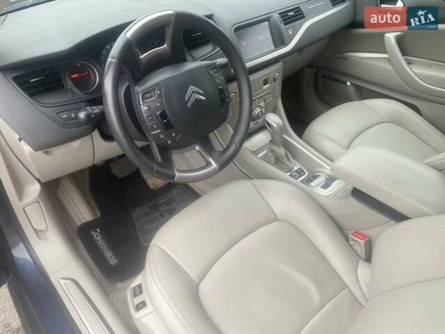 Синий Ситроен С5, объемом двигателя 1.6 л и пробегом 280 тыс. км за 8000 $, фото 10 на Automoto.ua