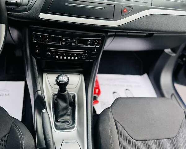 Синій Сітроен С5, об'ємом двигуна 1.6 л та пробігом 285 тис. км за 7800 $, фото 51 на Automoto.ua