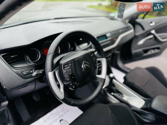 Синій Сітроен С5, об'ємом двигуна 1.6 л та пробігом 285 тис. км за 7800 $, фото 48 на Automoto.ua