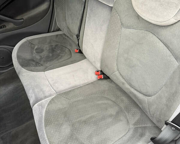 Синий Ситроен С5, объемом двигателя 2 л и пробегом 252 тыс. км за 5299 $, фото 13 на Automoto.ua