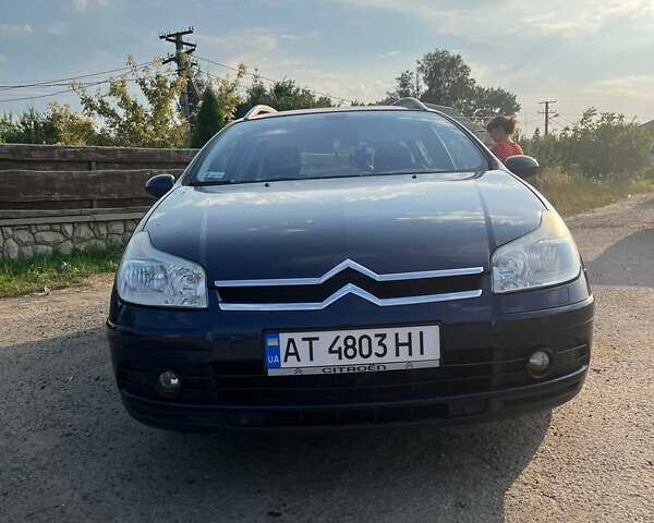 Синій Сітроен С5, об'ємом двигуна 2 л та пробігом 241 тис. км за 5500 $, фото 1 на Automoto.ua