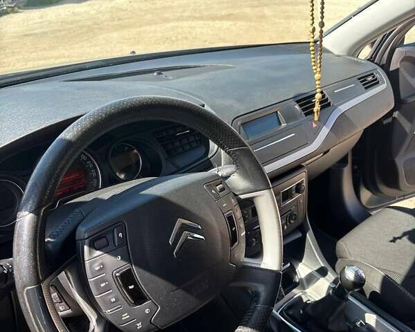 Синій Сітроен С5, об'ємом двигуна 1.56 л та пробігом 204 тис. км за 6500 $, фото 11 на Automoto.ua