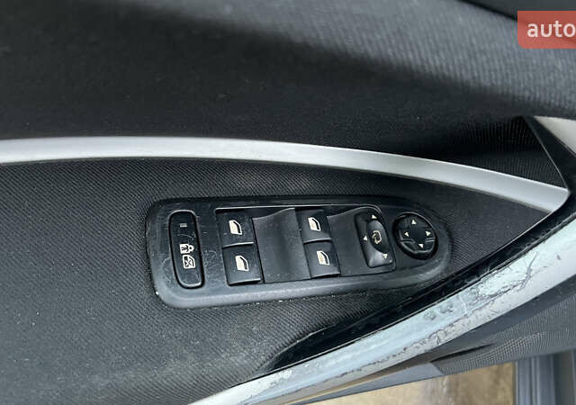 Синий Ситроен С5, объемом двигателя 2 л и пробегом 222 тыс. км за 7300 $, фото 40 на Automoto.ua