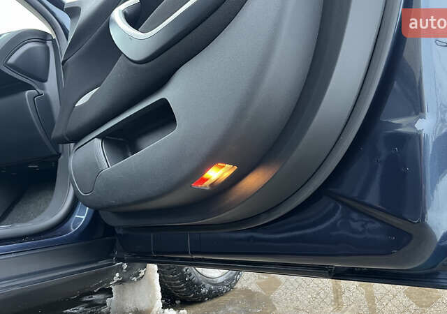 Синий Ситроен С5, объемом двигателя 2 л и пробегом 222 тыс. км за 7300 $, фото 55 на Automoto.ua