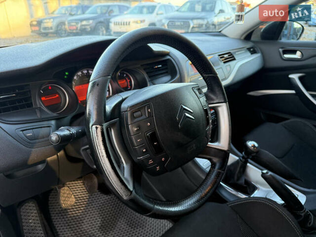 Синий Ситроен С5, объемом двигателя 2 л и пробегом 351 тыс. км за 4600 $, фото 36 на Automoto.ua