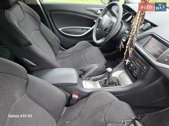Синий Ситроен С5, объемом двигателя 2 л и пробегом 304 тыс. км за 7250 $, фото 18 на Automoto.ua
