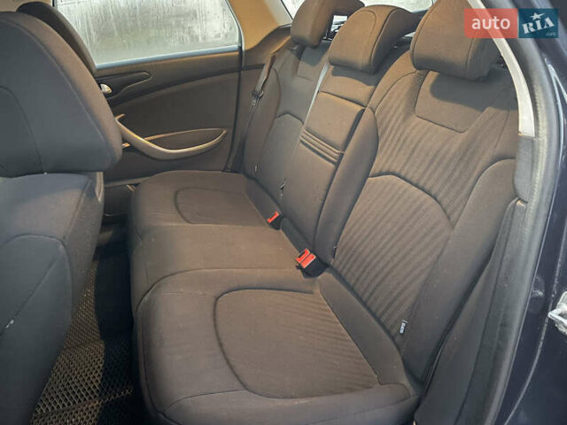 Синий Ситроен С5, объемом двигателя 2 л и пробегом 212 тыс. км за 5500 $, фото 11 на Automoto.ua