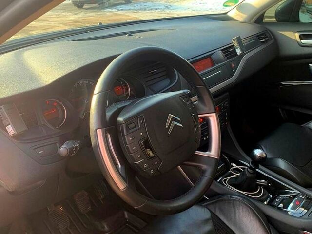 Синий Ситроен С5, объемом двигателя 1.6 л и пробегом 206 тыс. км за 6699 $, фото 5 на Automoto.ua