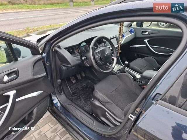 Синий Ситроен С5, объемом двигателя 2 л и пробегом 304 тыс. км за 7250 $, фото 11 на Automoto.ua