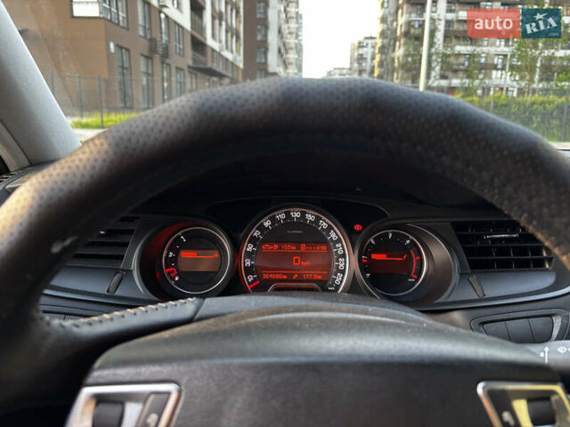 Синий Ситроен С5, объемом двигателя 1.6 л и пробегом 364 тыс. км за 5550 $, фото 16 на Automoto.ua