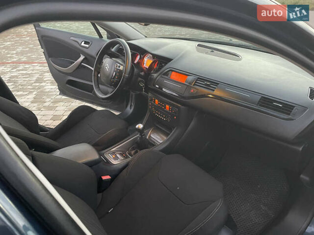 Синий Ситроен С5, объемом двигателя 2 л и пробегом 212 тыс. км за 5500 $, фото 9 на Automoto.ua