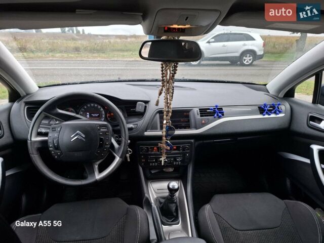 Синий Ситроен С5, объемом двигателя 2 л и пробегом 304 тыс. км за 6200 $, фото 10 на Automoto.ua
