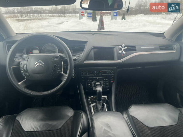 Синий Ситроен С5, объемом двигателя 2.99 л и пробегом 300 тыс. км за 9600 $, фото 11 на Automoto.ua