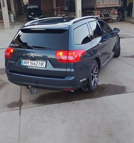 Сітроен С5 2010 у Бердичеве на Automoto.ua Синій Сітроен С5, об'ємом двигуна 2 л та пробігом 288 тис. км за 8100 $, фото 1 на Automoto.ua