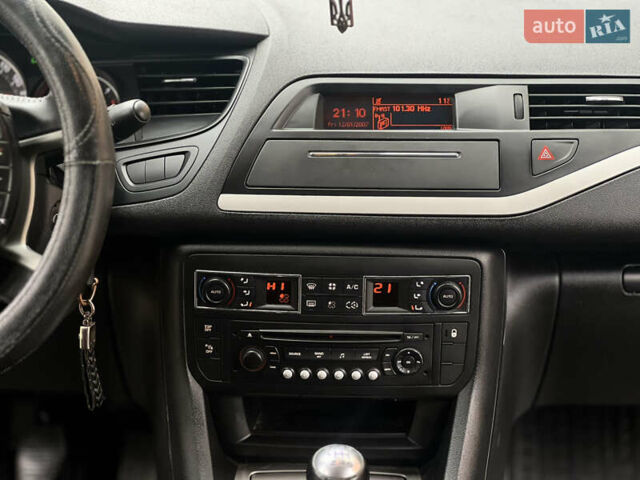 Синій Сітроен С5, об'ємом двигуна 2 л та пробігом 275 тис. км за 6350 $, фото 19 на Automoto.ua