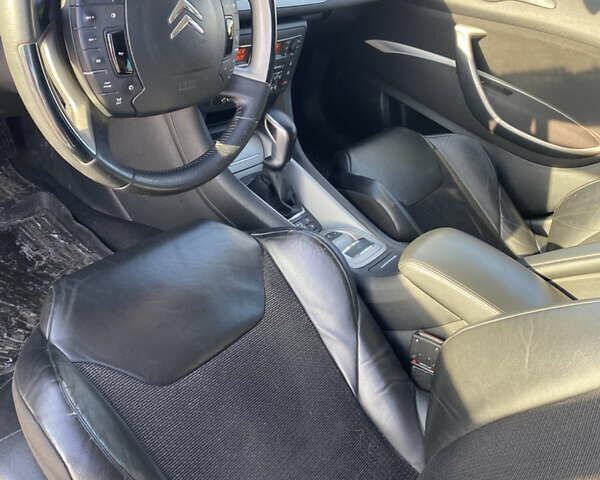 Синий Ситроен С5, объемом двигателя 1.6 л и пробегом 220 тыс. км за 5000 $, фото 10 на Automoto.ua