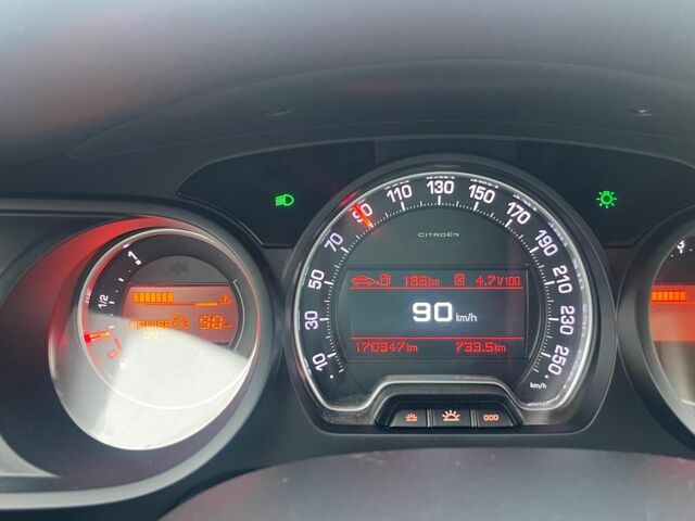 Синий Ситроен С5, объемом двигателя 0 л и пробегом 170 тыс. км за 8950 $, фото 6 на Automoto.ua