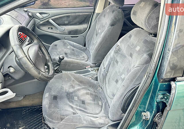 Зеленый Ситроен С5, объемом двигателя 1.75 л и пробегом 390 тыс. км за 1400 $, фото 16 на Automoto.ua